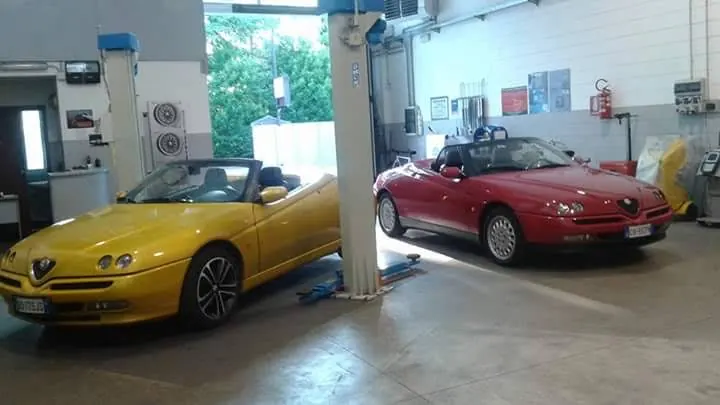 Due Alfa Romeo d’epoca nell’Autofficina Valente